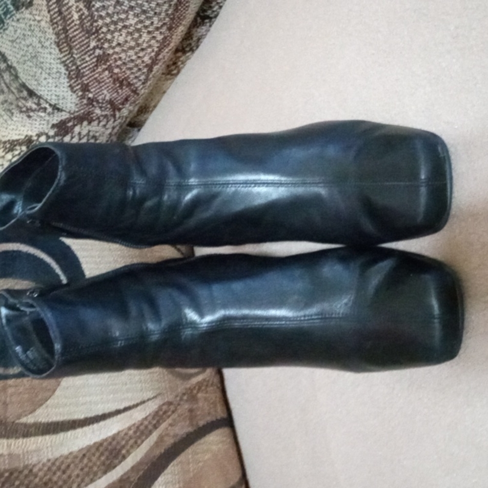 Bass Black Leather Boots 81/2M